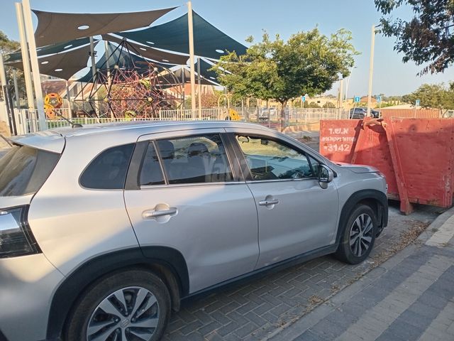 מודעת רכב סוזוקי S-Cross