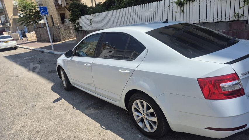 סקודה אוקטביה 