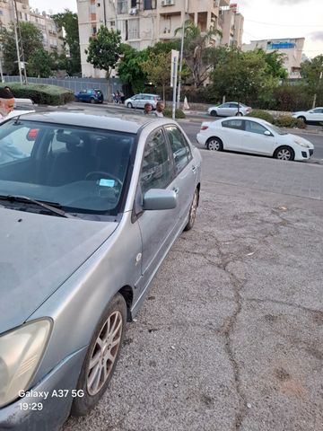 מיצובישי לנסר
