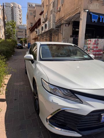 טויוטה קאמרי