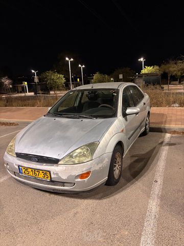 פוקוס LX אוט׳ סדאן 4 דל 1.6 (102 כ״ס)