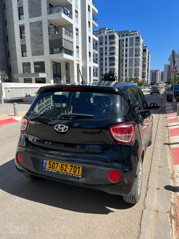 יונדאי i10