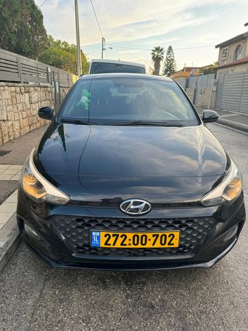 יונדאי i20