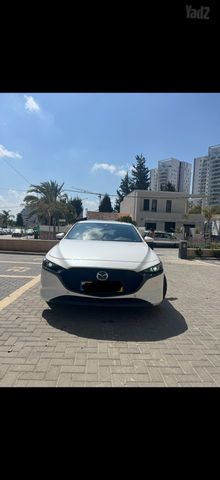 מאזדה 3