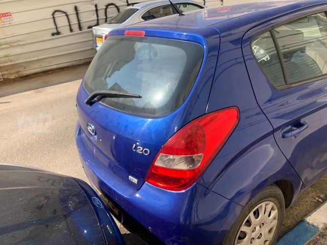 מודעת רכב יונדאי i20