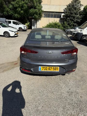 יונדאי אלנטרה