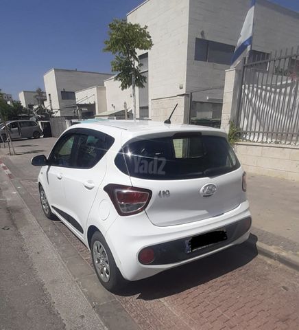 יונדאי i10
