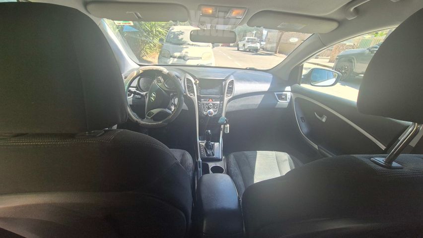 יונדאי i30