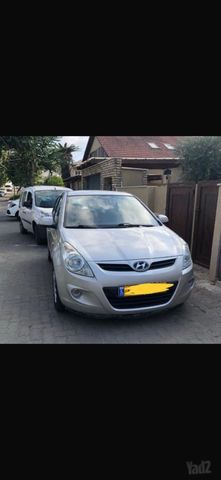 מודעת רכב יונדאי i20