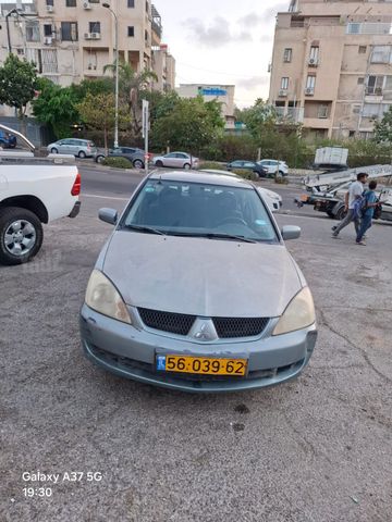 לנסר Executive אוט׳ 1.6 (98 כ״ס)