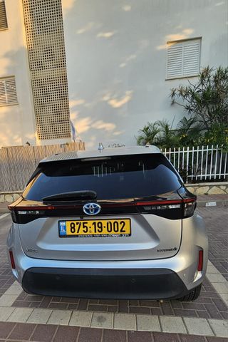 טויוטה יאריס קרוס