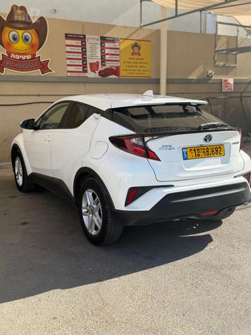 טויוטה C-HR