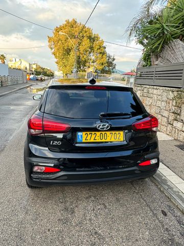 יונדאי i20