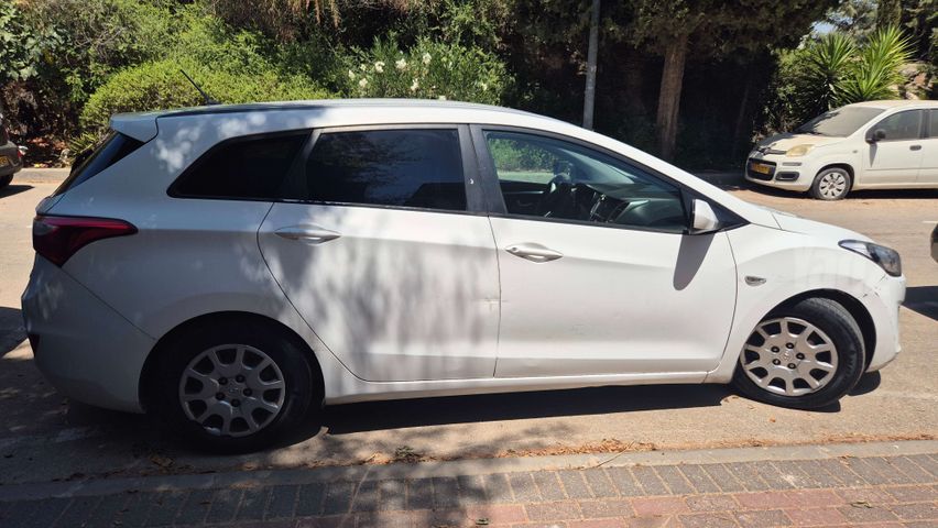 יונדאי i30