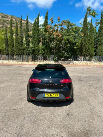 מודעת רכב סיאט לאון