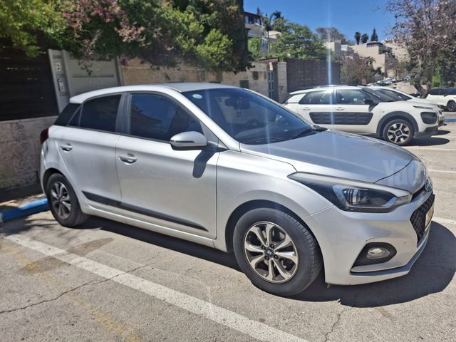 יונדאי i20