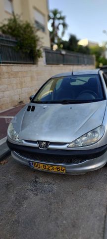 מודעת רכב פיג'ו 206