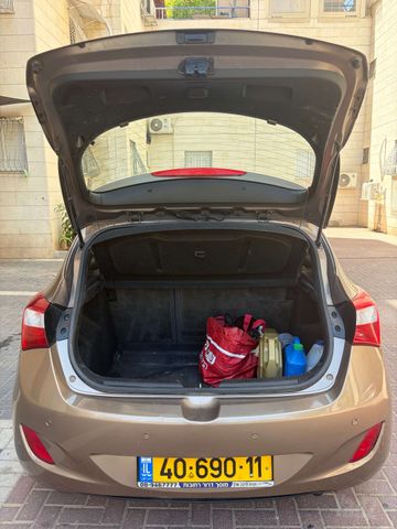 יונדאי i30