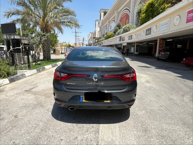 רנו מגאן