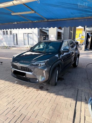 טויוטה יאריס קרוס