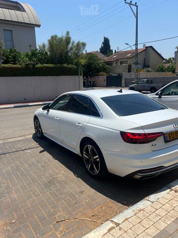 מודעת רכב אאודי A4