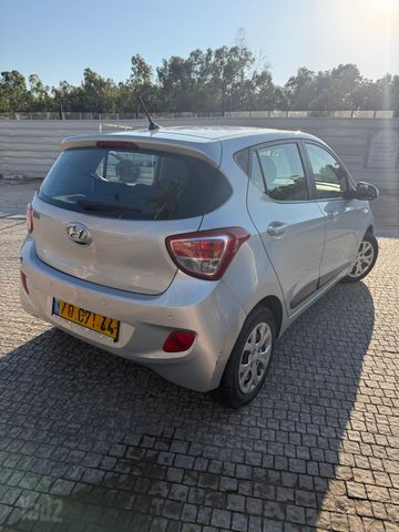 יונדאי i10