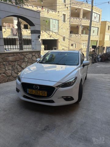 מודעת רכב מאזדה 3