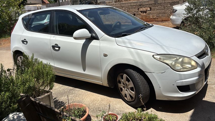 יונדאי i30