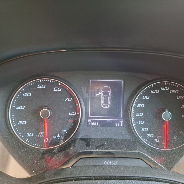 סיאט ארונה