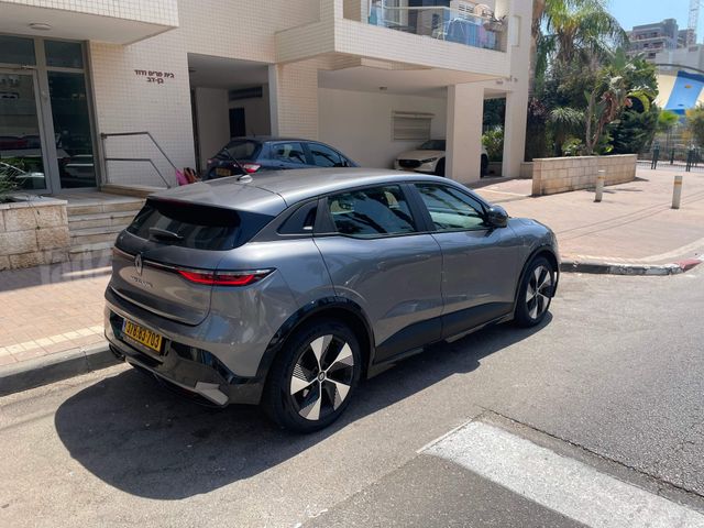 רנו מגאן E-Tech