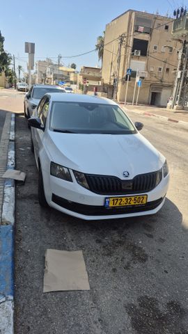 סקודה אוקטביה 