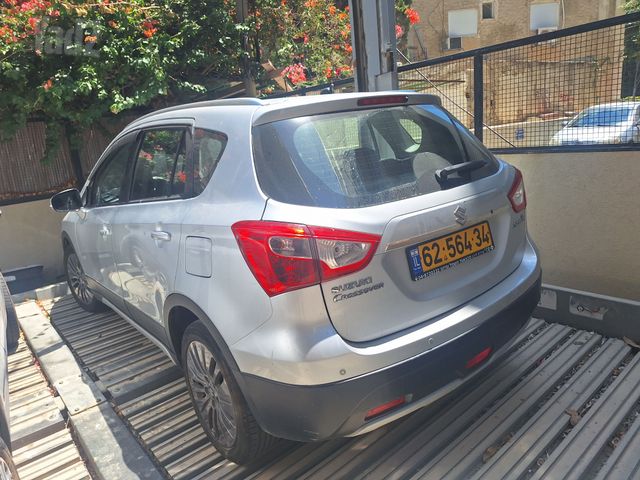 סוזוקי קרוסאובר