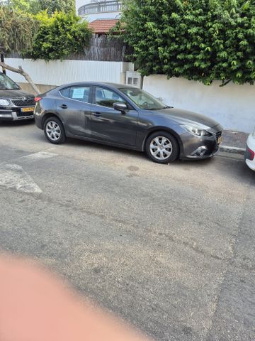 מאזדה 3