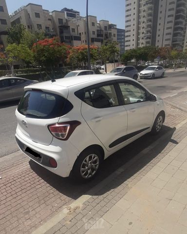 יונדאי i10