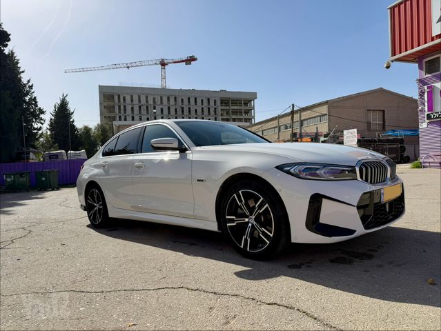 מודעת רכב ב מ וו סדרה 3