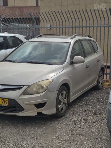 יונדאי i30