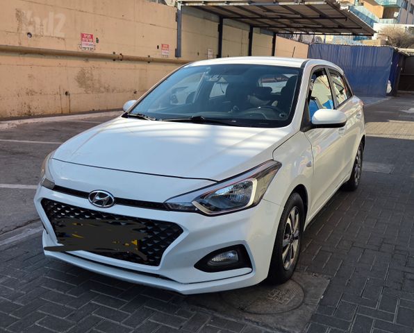 יונדאי i20