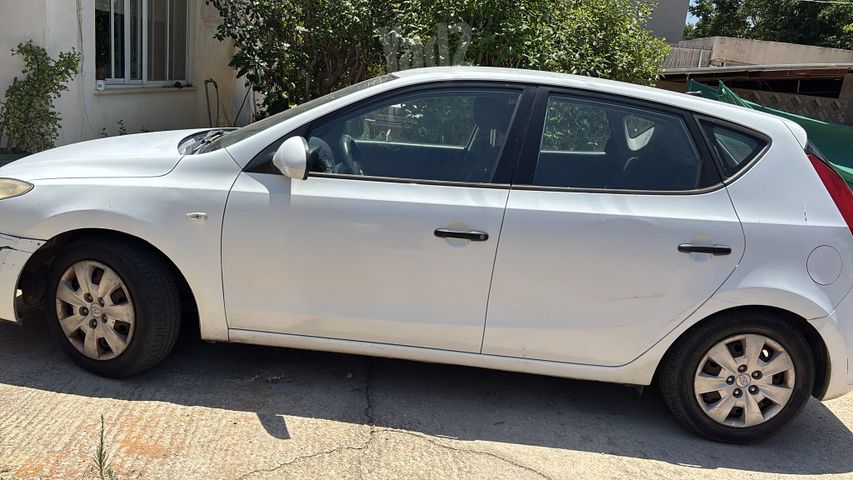 יונדאי i30