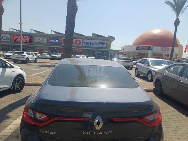 רנו מגאן