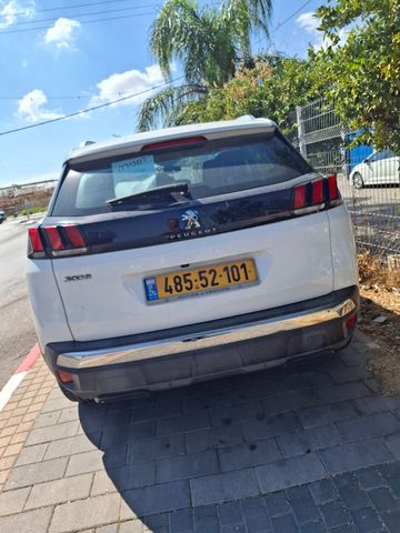 פיג'ו 3008