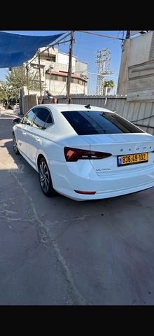סקודה אוקטביה
