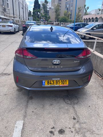 יונדאי איוניק
