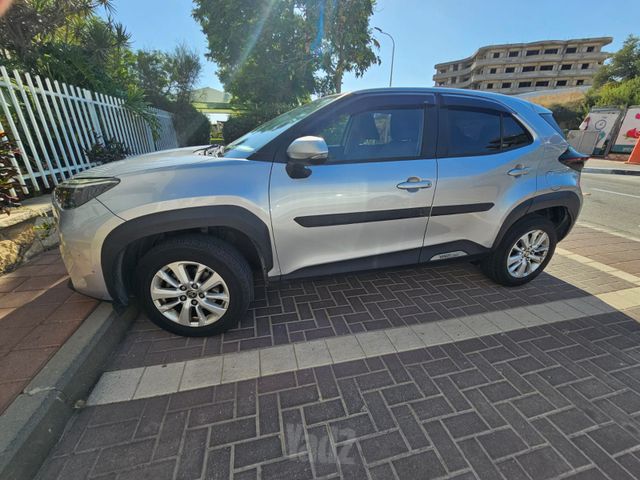 טויוטה יאריס קרוס