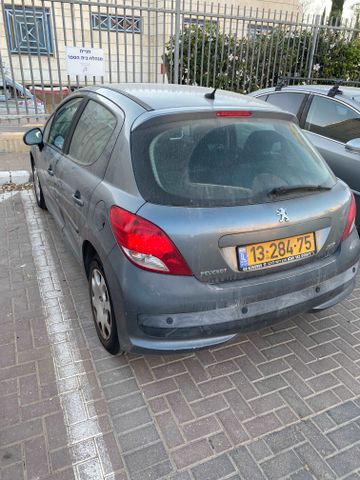 פיג'ו 207