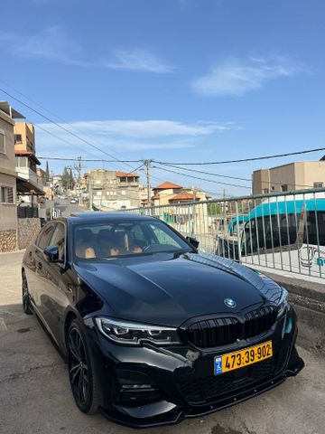 סדרה 3 4X2 M-Sport 330e פלאג-אין אוט׳ 2.0 (184 כ״ס)