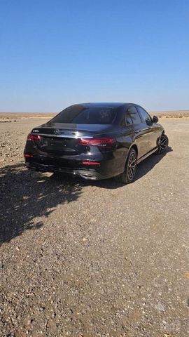 מודעת רכב מרצדס-בנץ E-class