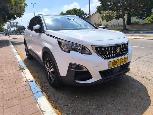 פיג'ו 3008