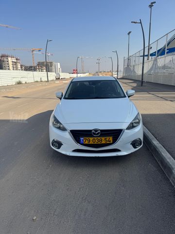 מאזדה 3