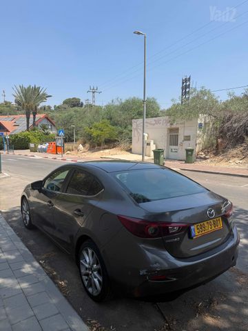 מאזדה 3