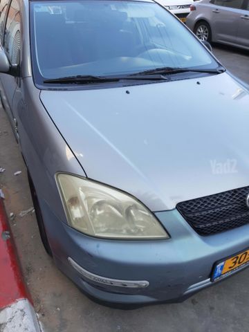 טויוטה קורולה